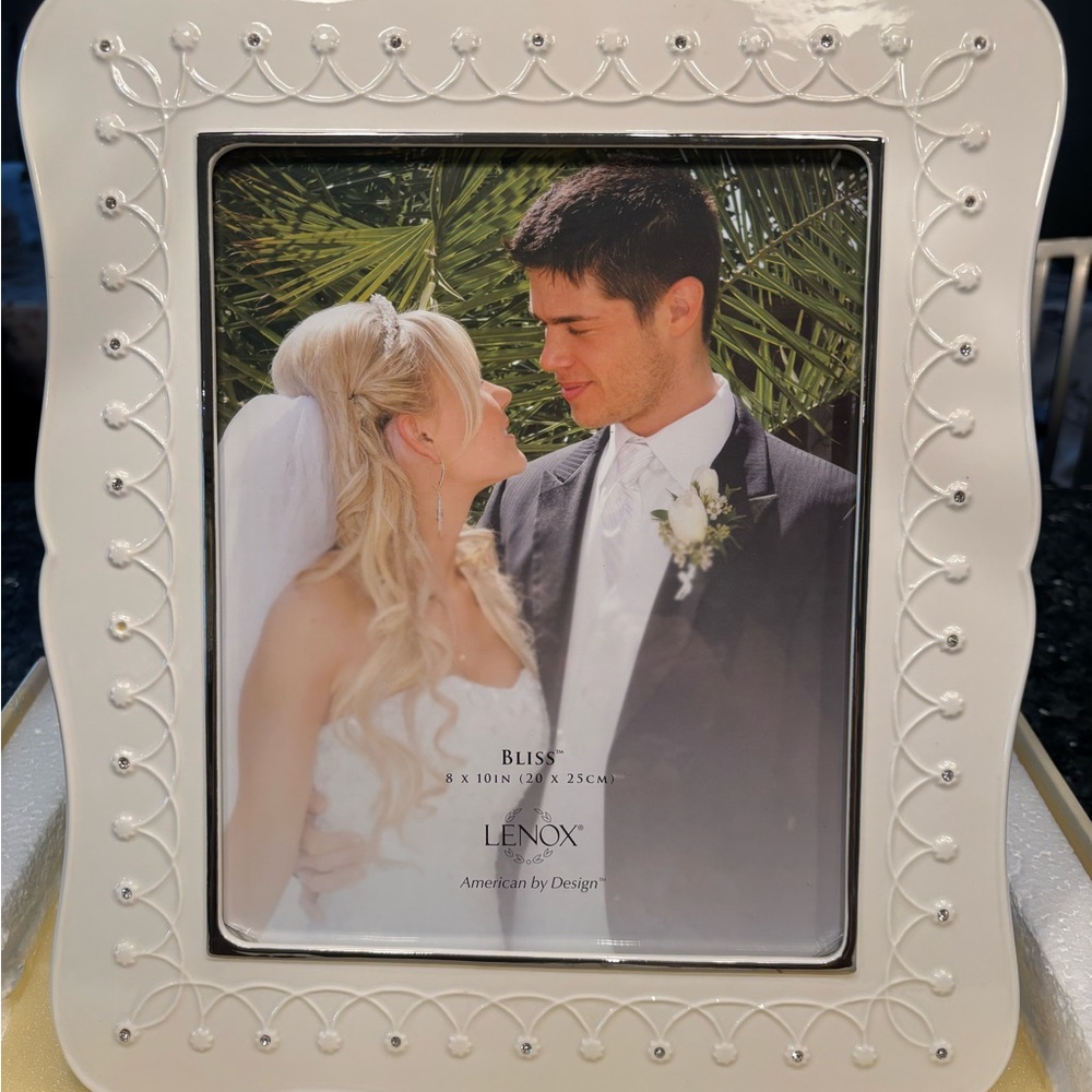 Lenox Cream Photo Frame